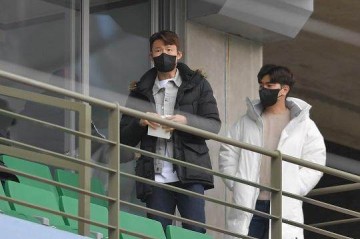 地狱特训？金相植欢迎孙准浩“归来” 入B队跟训名宿